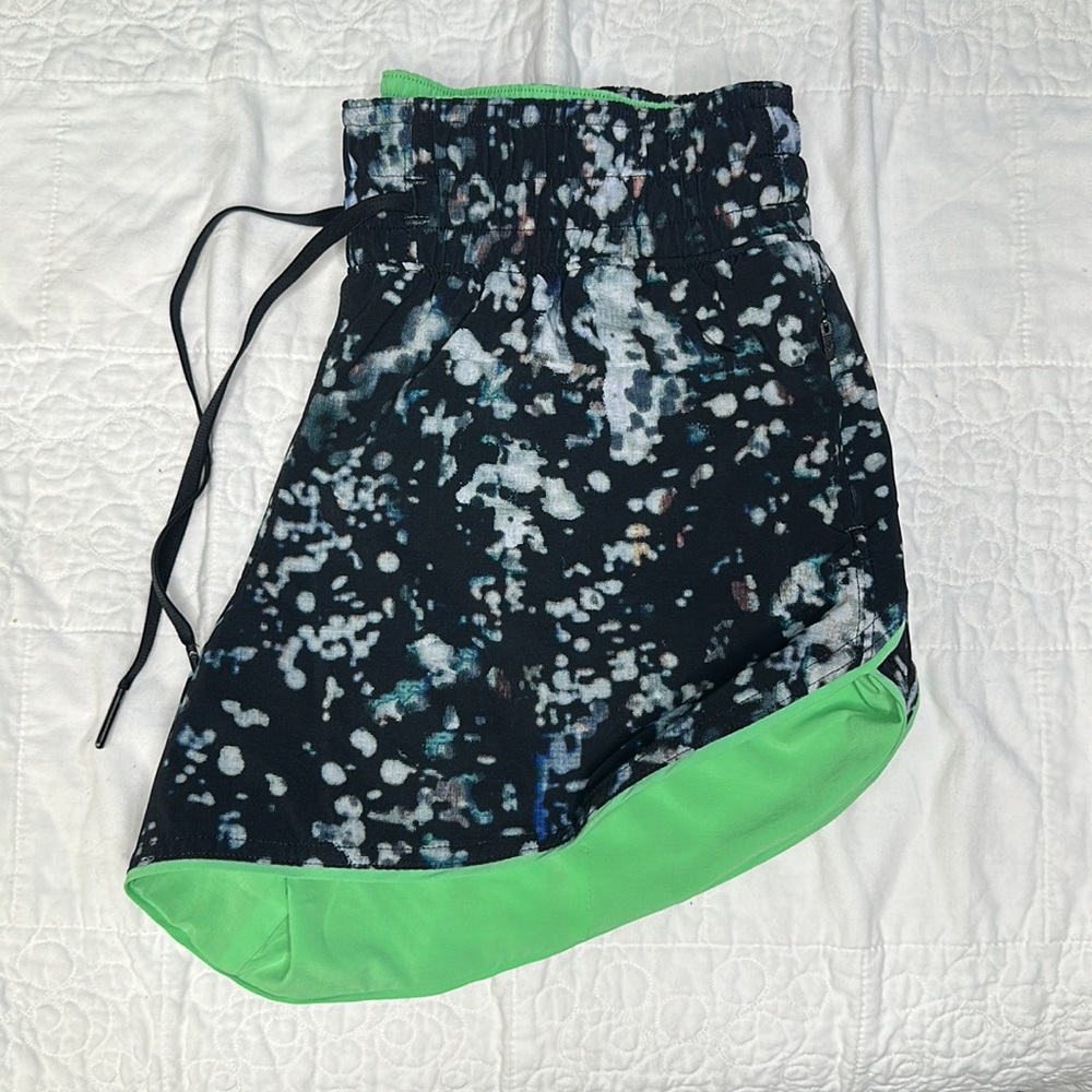 SOLD Lululemon Choose A side Short